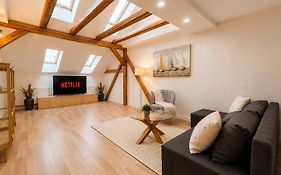 YFB I 130m2 Designwohnung mit 2 Bädern